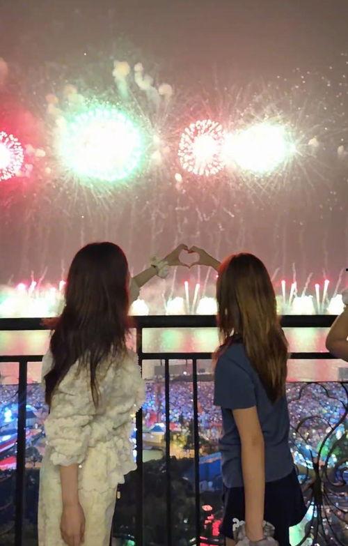 娱乐吃瓜酱烟花视频